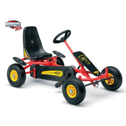 Binky F es un resistente coche a pedales. Berg Go Kart